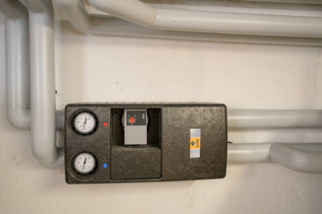 MP6 0613 469x312 - Pellets- Hackgutheizungen